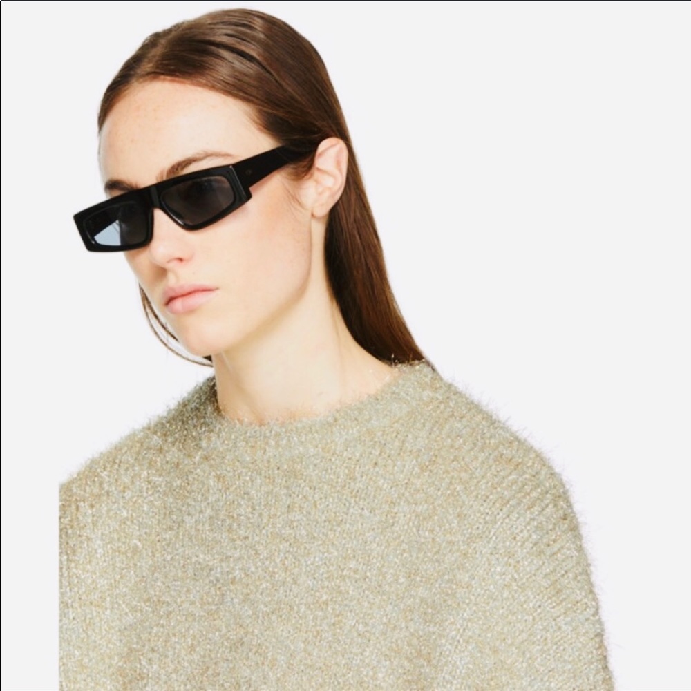 WOMEN SUNGLASSES